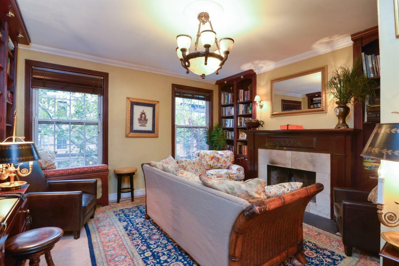 Townhouse 222 Villa New York City Exterior photo