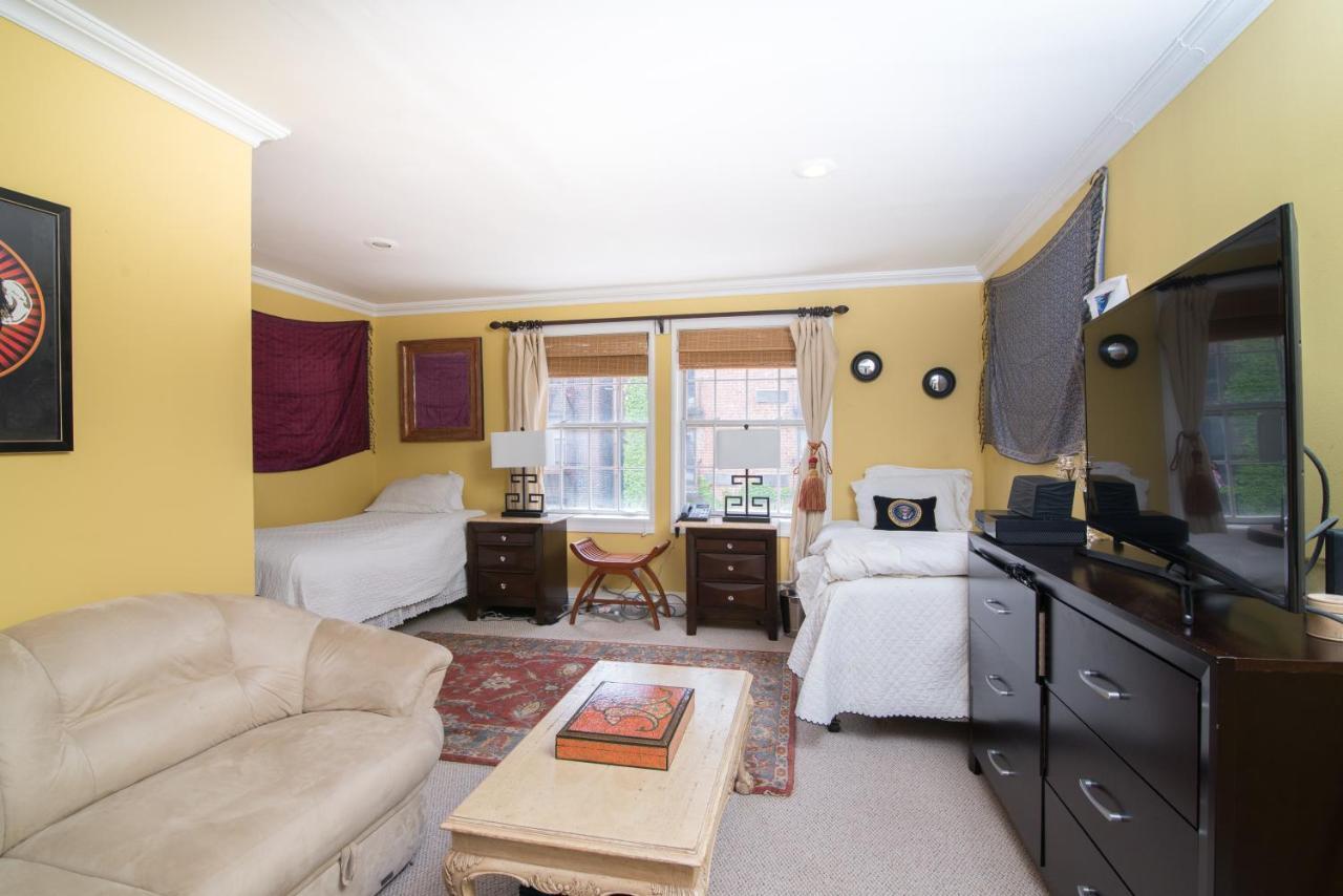 Townhouse 222 Villa New York City Exterior photo